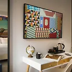 Πανσιόν Urban Karalis By Accomodo 4*